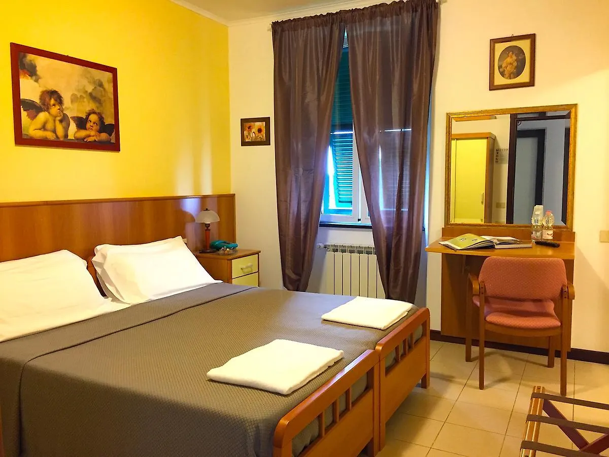 Hotel Montallegro Rapallo 2*,